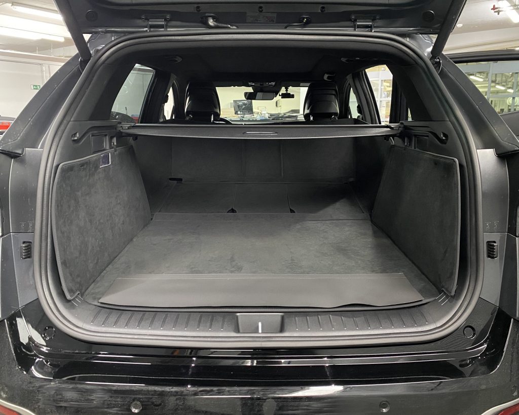 Kofferraumschutz .Kia Sportage Hybrid lv BJ.2022 (NQ5) CargoCover (1)