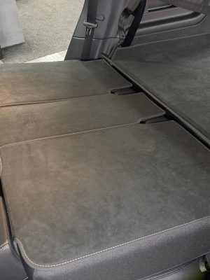 Kofferraumschutz Mercedes EQB CargoCover (20)