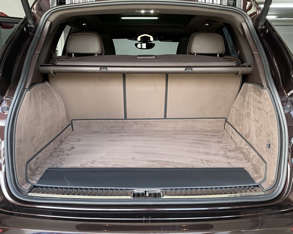 Kofferraumschutz Porsche Cayenne (Gen.2) BJ.2018 (CCKPOCA92A) (92A) CargoCover (8)