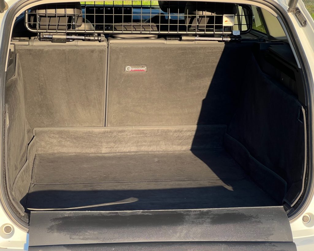 Kofferraumschutz Skoda Enyaq (CCKSKENIV) CargoCover (5)