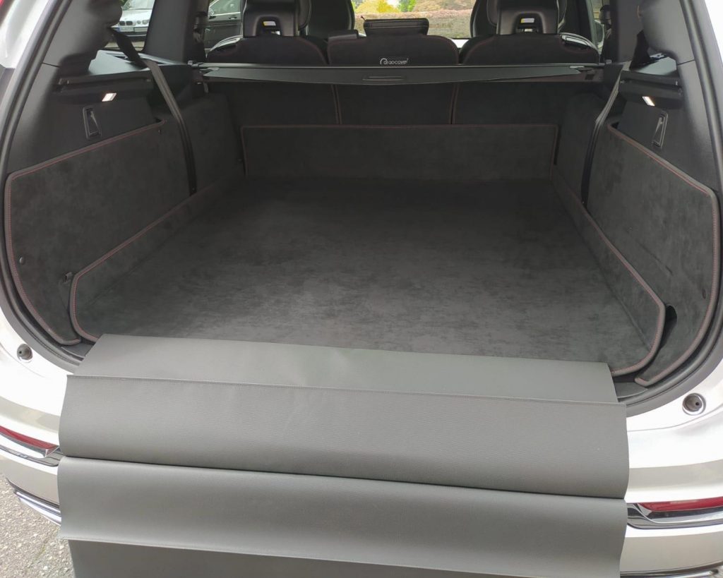 Kofferraumschutz VOLVO XC90 CargoCover (4)
