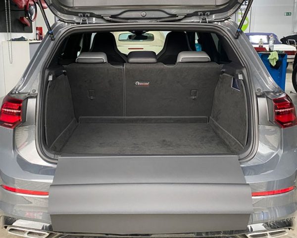 Kofferraumschutz VW Golf 8 CargoCover (9)