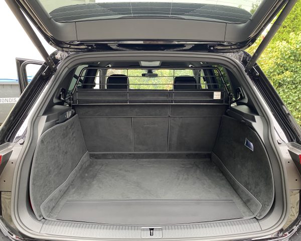 Kofferraumschutz VW Tiguan Hybrid CargoCover (1)