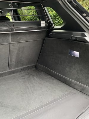 Kofferraumschutz VW Tiguan Hybrid CargoCover (6)