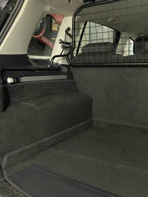 Kofferraumschutz VW Touran CargoCover (8)