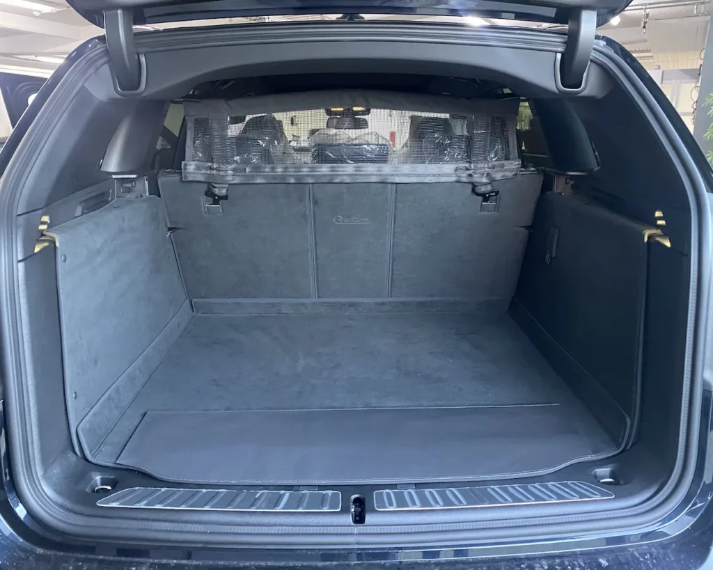 Hund Kofferraumschutz BMW iX3 (G08) ab 2020 - Kofferraumschutz für Hunde - Kofferraumwanne von CargoCover - Produktbild 1