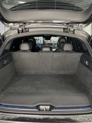 Hund Kofferraumschutz Mercedes-Benz GLC Hybrid (X254) ab 2022 - Kofferraumschutz für Hunde - Kofferraumwanne von CargoCover - Produktbild 1