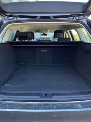Hund Kofferraumschutz VW Passat B8 ab 2014 - Kofferraumschutz für Hunde - Kofferraumwanne von CargoCover - Produktbild 1